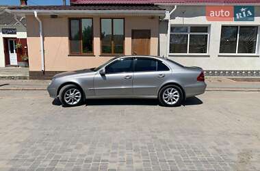 Седан Mercedes-Benz E-Class 2003 в Подольске