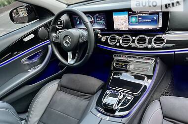 Седан Mercedes-Benz E-Class 2016 в Киеве