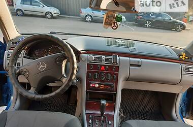 Седан Mercedes-Benz E-Class 2001 в Ужгороді