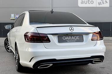 Седан Mercedes-Benz E-Class 2015 в 