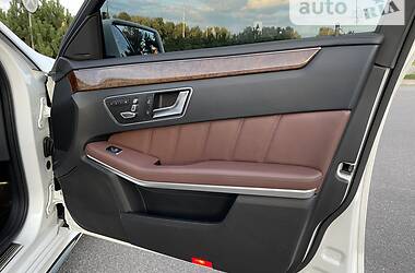 Седан Mercedes-Benz E-Class 2015 в 