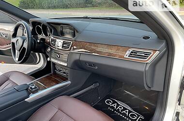 Седан Mercedes-Benz E-Class 2015 в 