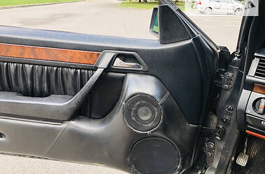 Купе Mercedes-Benz E-Class 1990 в 