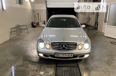 Седан Mercedes-Benz E-Class 2004 в Дрогобыче