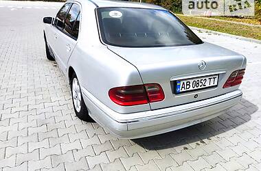 Седан Mercedes-Benz E-Class 2002 в Виннице