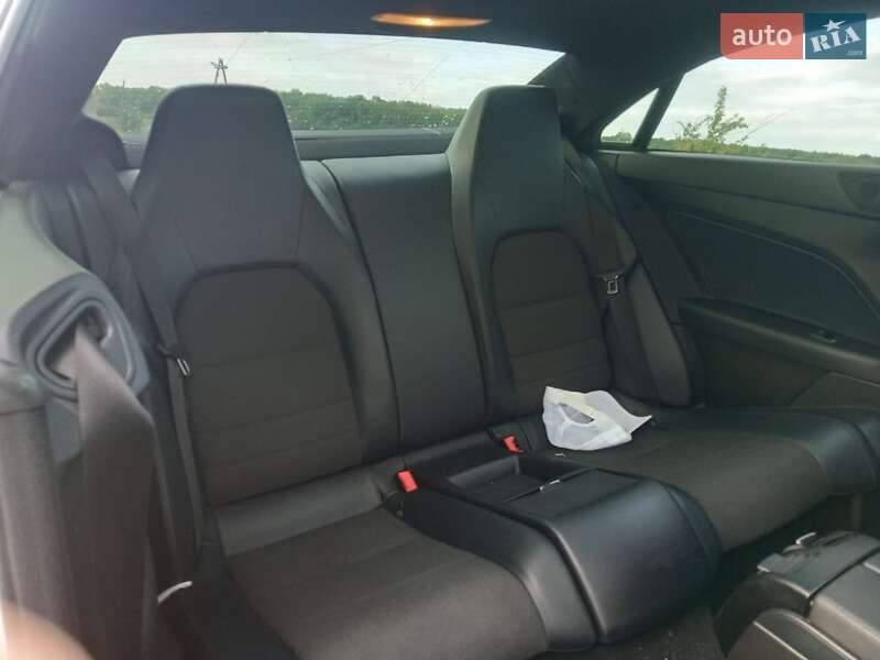 Купе Mercedes-Benz E-Class 2011 в Теофіполі