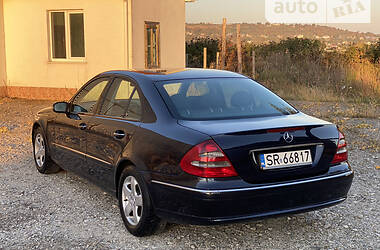 Седан Mercedes-Benz E-Class 2003 в Черновцах