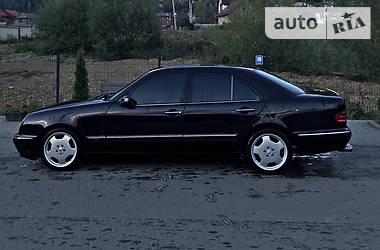 Седан Mercedes-Benz E-Class 2000 в Хмельницькому