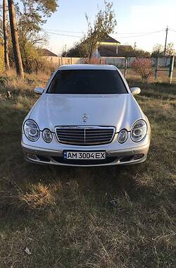 Седан Mercedes-Benz E-Class 2004 в Житомире