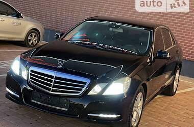 Седан Mercedes-Benz E-Class 2013 в 