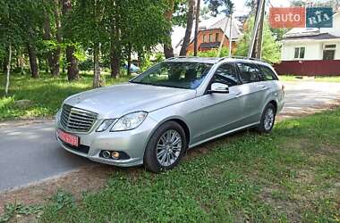 Универсал Mercedes-Benz E-Class 2011 в Киеве