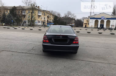 Седан Mercedes-Benz E-Class 2002 в Желтых Водах