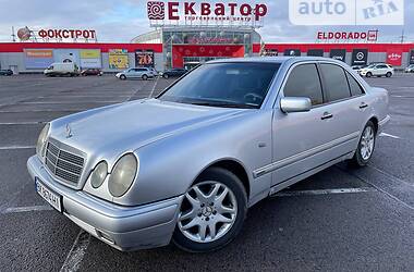 Седан Mercedes-Benz E-Class 1999 в Рівному