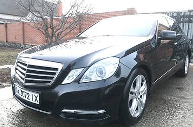 Седан Mercedes-Benz E-Class 2010 в Харкові