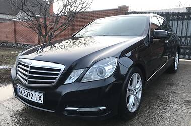 Седан Mercedes-Benz E-Class 2010 в Харкові