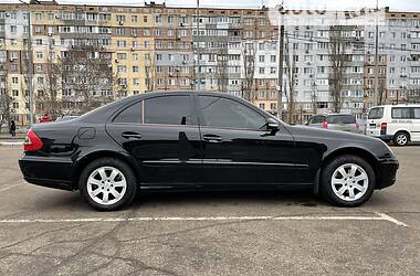 Седан Mercedes-Benz E-Class 2006 в Миколаєві