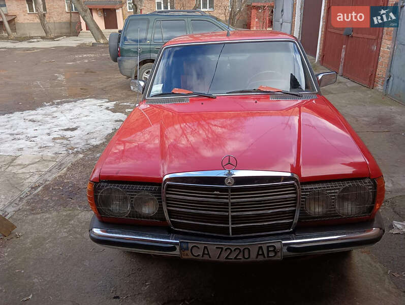 Mercedes-Benz E-Class 1979