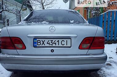 Седан Mercedes-Benz E-Class 1998 в Славуте