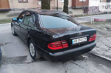 Седан Mercedes-Benz E-Class 1999 в Тульчине
