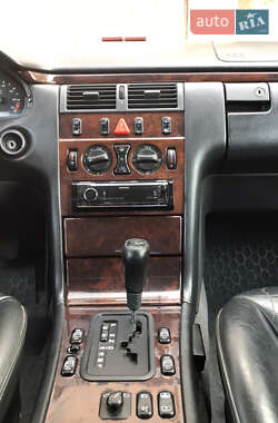 Седан Mercedes-Benz E-Class 1997 в 