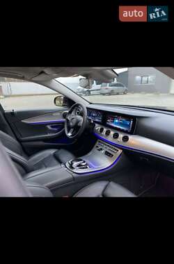 Седан Mercedes-Benz E-Class 2017 в Киеве