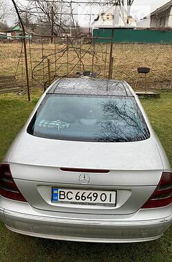 Седан Mercedes-Benz E-Class 2002 в Львові