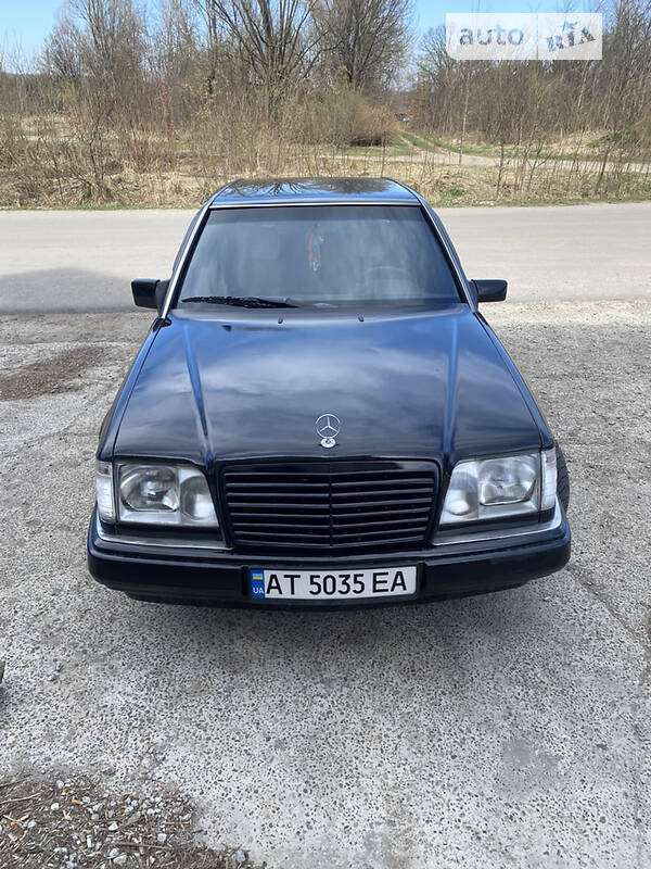 Седан Mercedes-Benz E-Class 1992 в Рожнятове