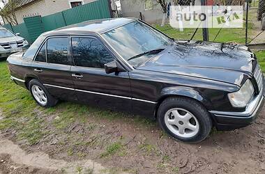 Седан Mercedes-Benz E-Class 1993 в Нововолынске