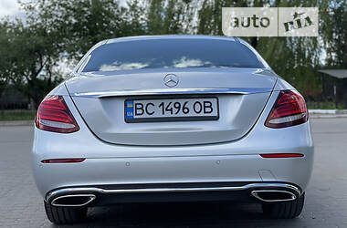 Седан Mercedes-Benz E-Class 2018 в 