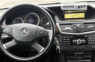 Універсал Mercedes-Benz E-Class 2012 в Ужгороді