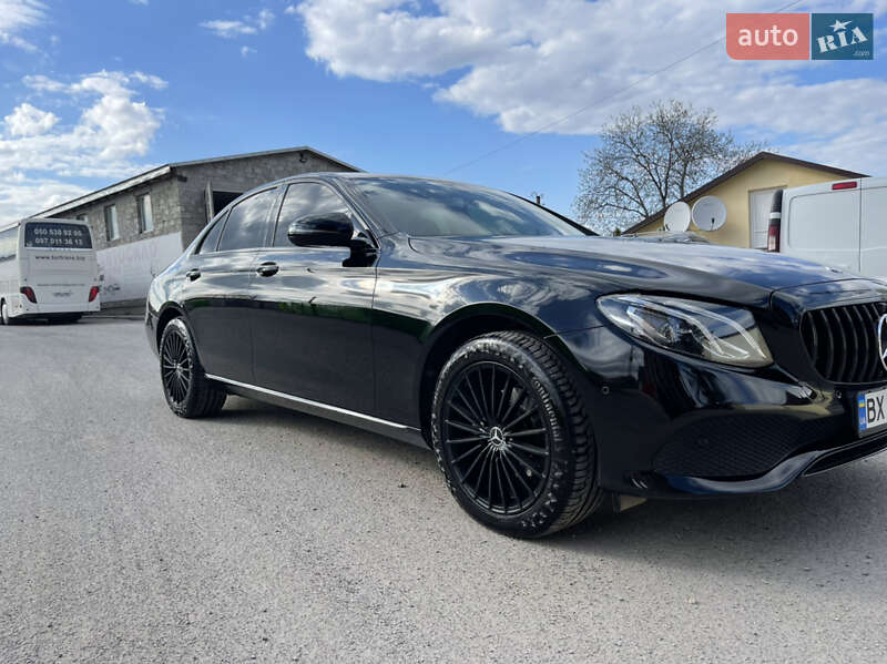Седан Mercedes-Benz E-Class 2017 в Кам'янець-Подільському