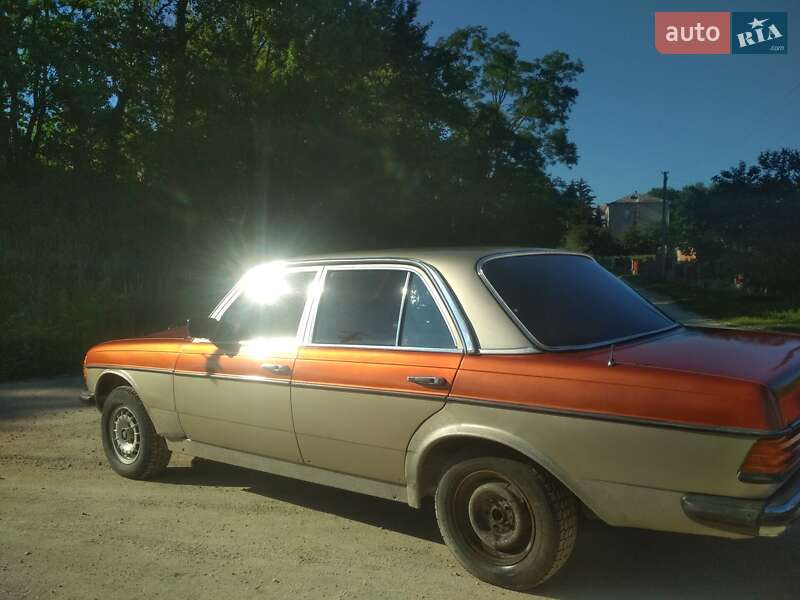 Седан Mercedes-Benz E-Class 1979 в Тернополі