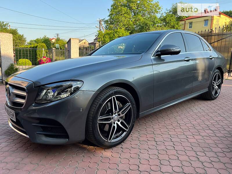 Седан Mercedes-Benz E-Class 2016 в Львове
