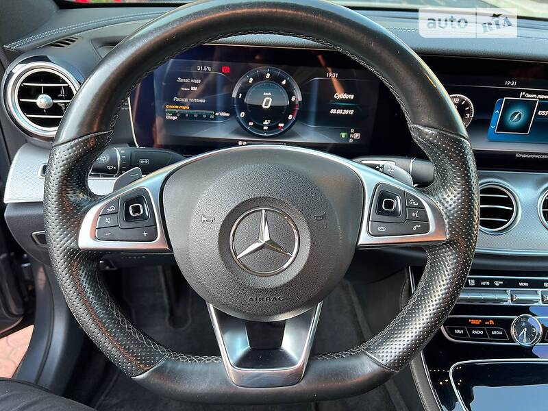 Седан Mercedes-Benz E-Class 2016 в Львове