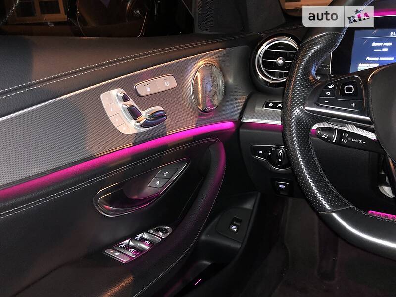 Седан Mercedes-Benz E-Class 2016 в Львове