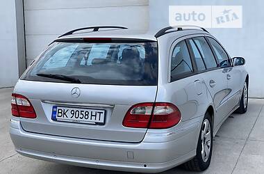 Универсал Mercedes-Benz E-Class 2004 в 