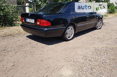 Седан Mercedes-Benz E-Class 1996 в Белгороде-Днестровском