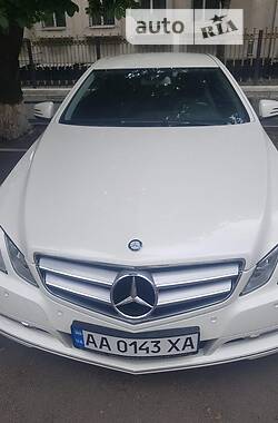 Купе Mercedes-Benz E-Class 2011 в Киеве