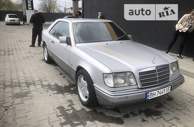 Купе Mercedes-Benz E-Class 1993 в Одессе