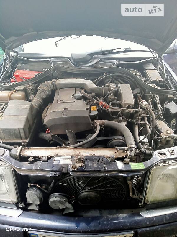 Седан Mercedes-Benz E-Class 1994 в Монастирищеві