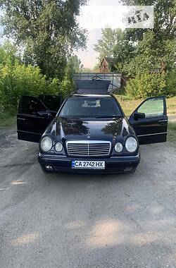 Универсал Mercedes-Benz E-Class 1998 в Каневе