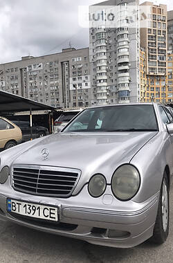 Седан Mercedes-Benz E-Class 2002 в Білій Церкві