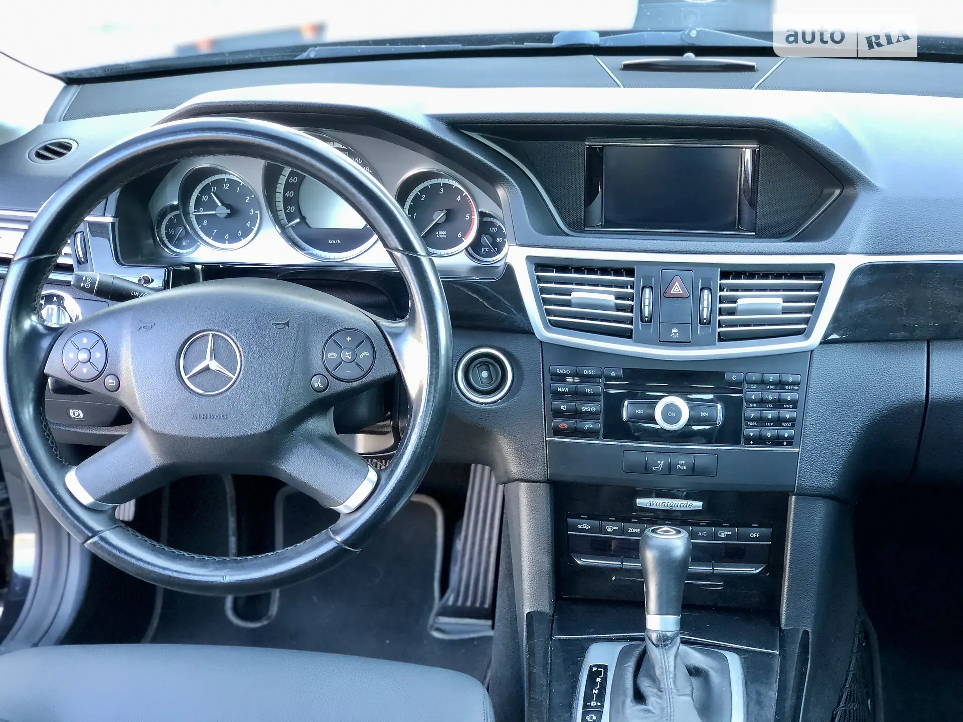 2010 Mercedes-Benz E-klasse - мініатюра 4