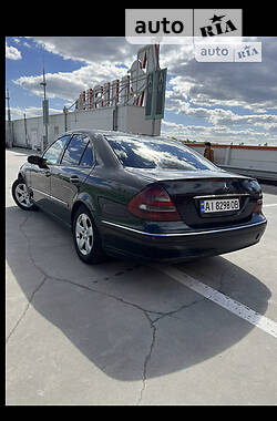 Седан Mercedes-Benz E-Class 2002 в Миргороді