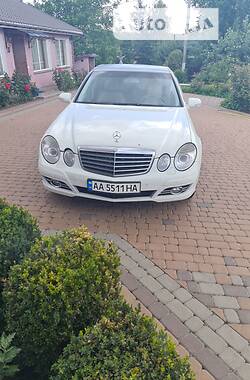 Седан Mercedes-Benz E-Class 2008 в Киеве