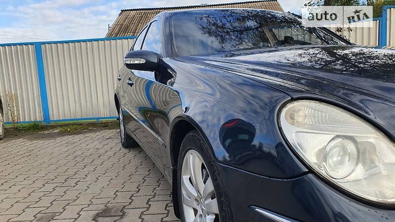 Mercedes-Benz E-Class 2004