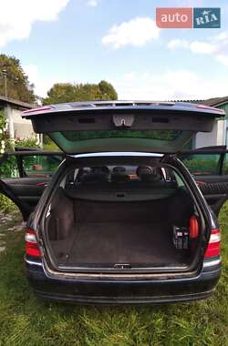 Универсал Mercedes-Benz E-Class 2004 в 