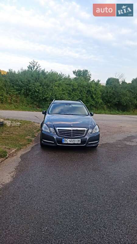 Универсал Mercedes-Benz E-Class 2011 в Самборе фото 2 Универсал Mercedes-Benz E-Class 2011 в Самборе