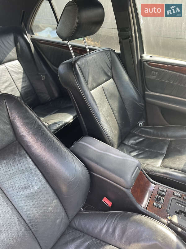 Седан Mercedes-Benz E-Class 1998 в Одессе
