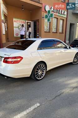 Седан Mercedes-Benz E-Class 2012 в Ужгороді
